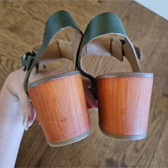 Lucky Brand Hannela Platform Sandals - Picture 8 of 12